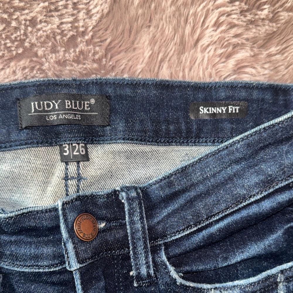 Judy Blue Stylish Blue Denim Distressed Women Jeans Skinny fit size 3 / 26 - Picture 2 of 10